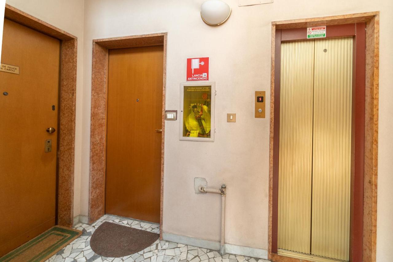 Central Apartment Milano Exterior photo